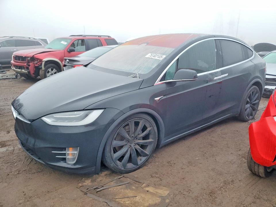 Продажа на аукционе авто 2018 Tesla Model X, vin: 5YJXCBE29JF089825, номер лота: 76182105