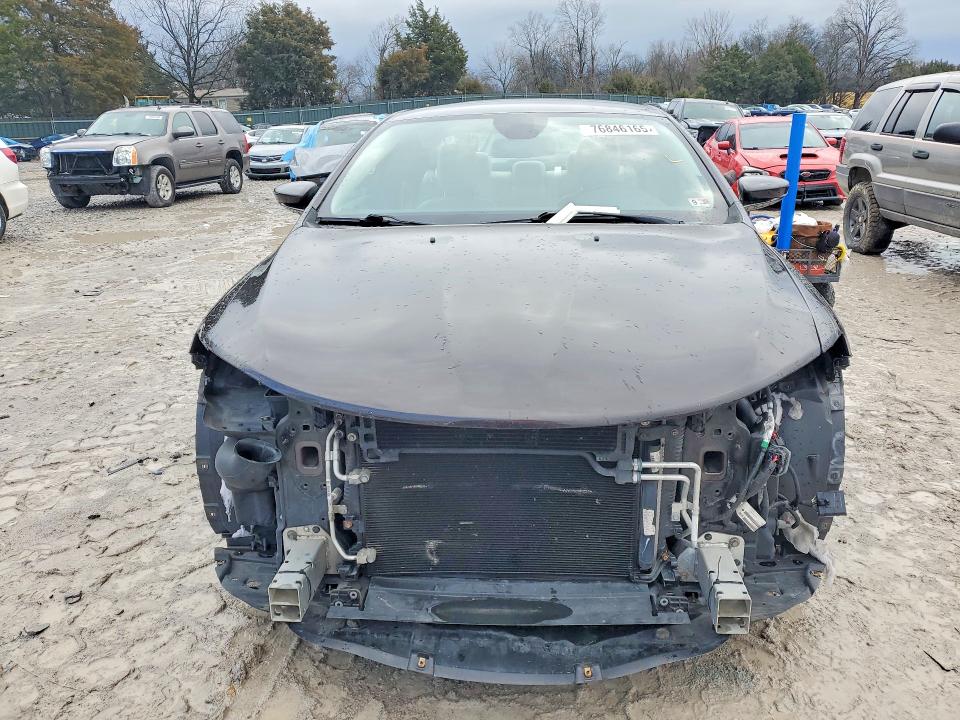 2015 Chrysler 200 მანქანა იყიდება აუქციონზე, vin: 1C3CCCCG3FN524404, აუქციონის ნომერი: 76846165