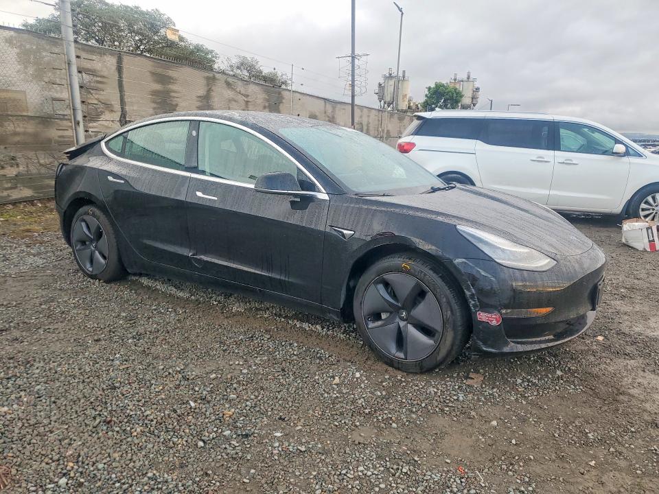 78865105 :رقم المزاد ، 5YJ3E1EA5KF397876 vin ، 2019 Tesla Model 3 مزاد بيع