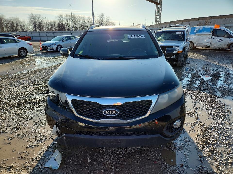 2011 Kia Sorento მანქანა იყიდება აუქციონზე, vin: 5XYKTDA13BG173488, აუქციონის ნომერი: 78229655