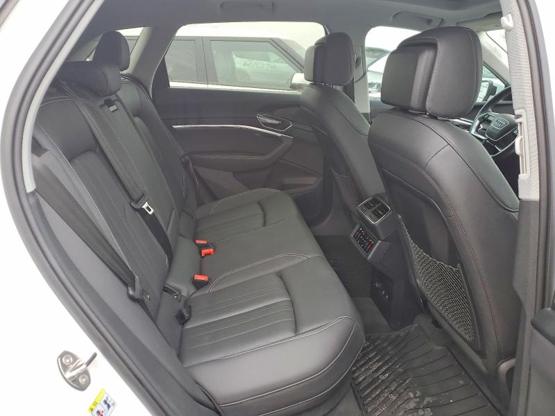 Aukcja sprzedaży 2022 Audi E-tron, vin: WA1LAAGE6NB014153, numer aukcji: 78162025