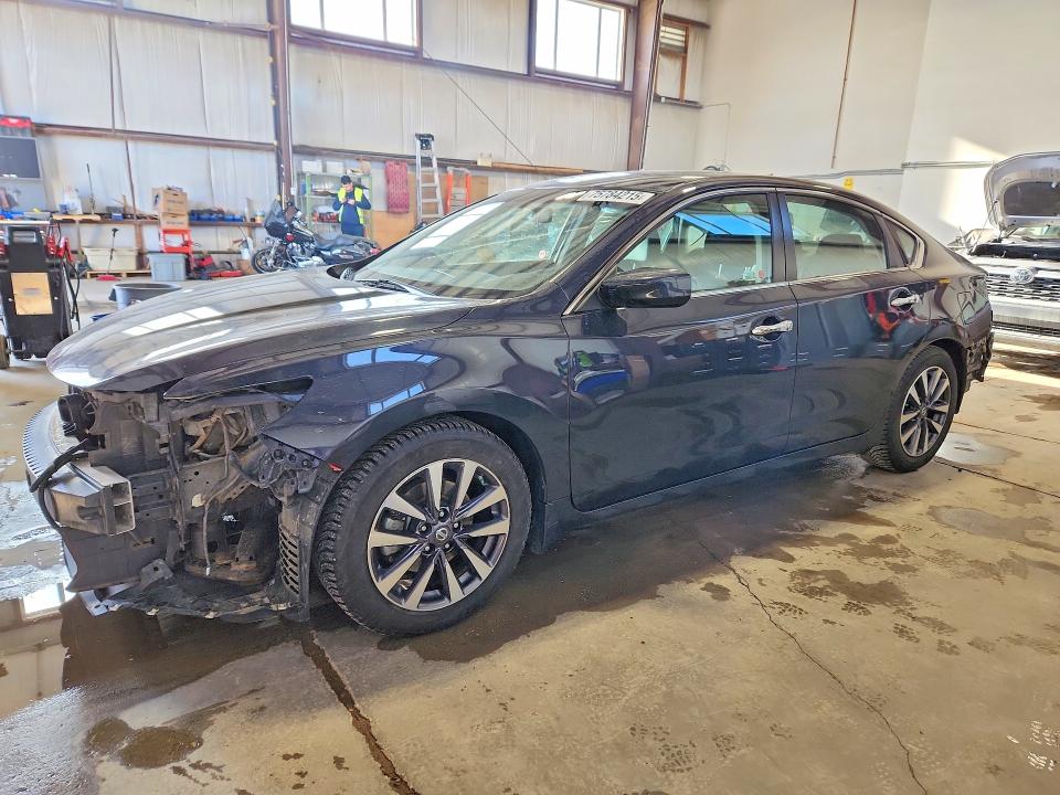 2017 Nissan Altima მანქანა იყიდება აუქციონზე, vin: 1N4AL3AP0HC286229, აუქციონის ნომერი: 75784215
