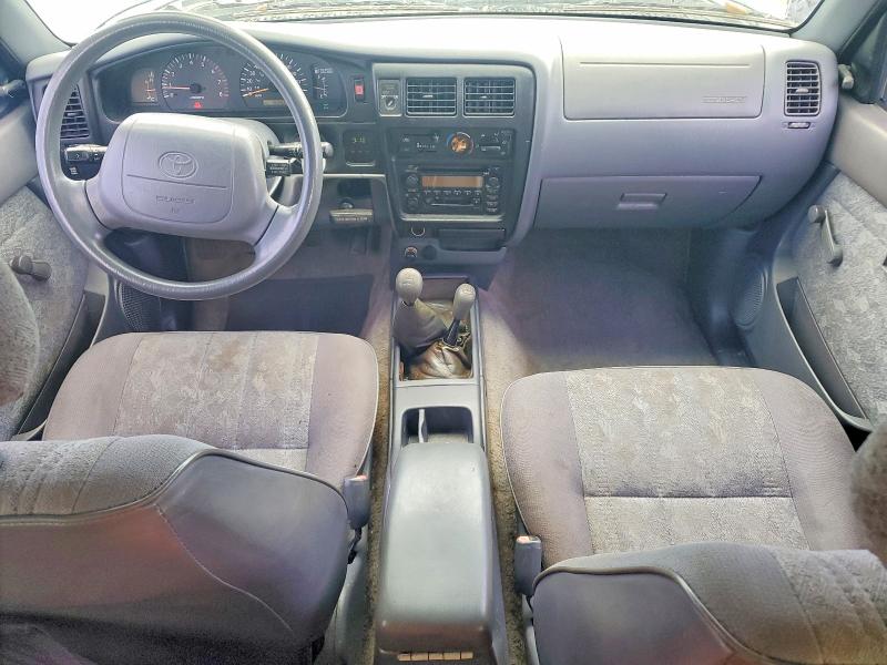 76588575 :رقم المزاد ، 4TAWM72N3YZ594649 vin ، 2000 Toyota Tacoma مزاد بيع