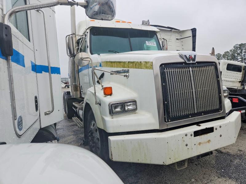 2015 Western Star Conventional მანქანა იყიდება აუქციონზე, vin: 5KKXAMCG4FPGK4820, აუქციონის ნომერი: 75772125
