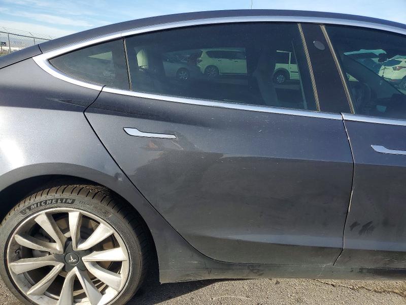 Продажа на аукционе авто 2019 Tesla Model 3, vin: 5YJ3E1EA6KF538082, номер лота: 79299835