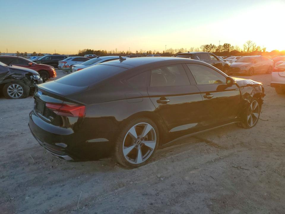 Aukcja sprzedaży 2021 Audi A5 Premium, vin: WAUFACF55MA052569, numer aukcji: 76605695