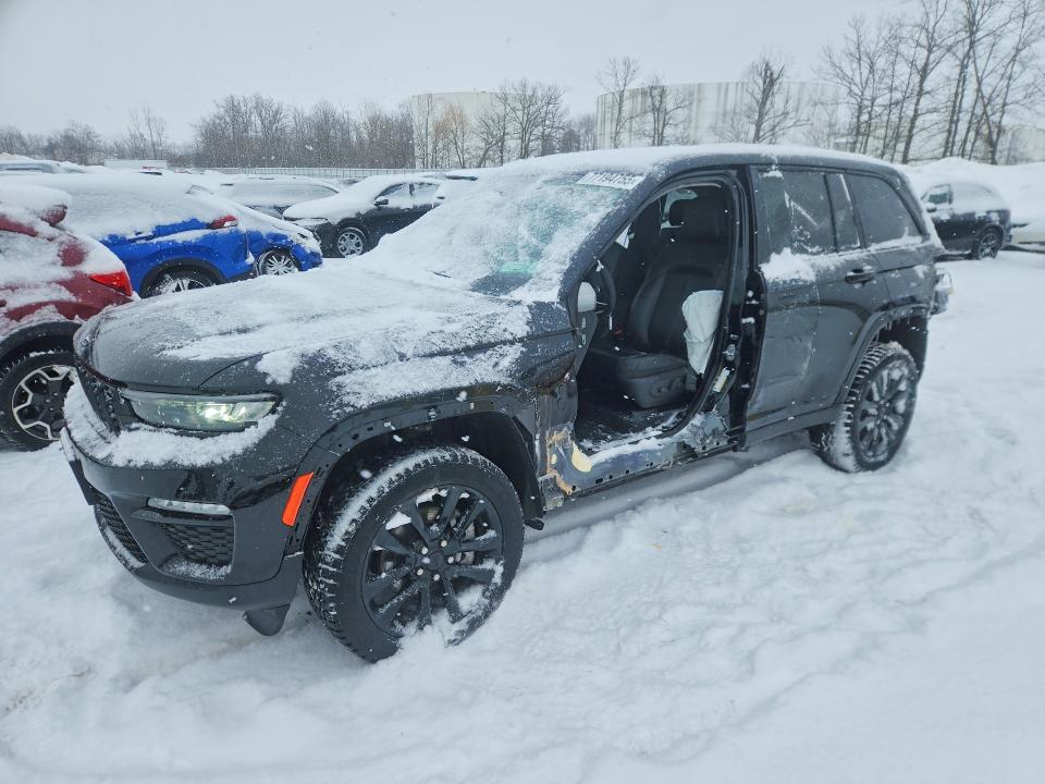 Продаж на аукціоні авто 2025 Jeep Grand Cherokee, vin: 1C4RJHBG6SC352370, номер лоту: 77194755