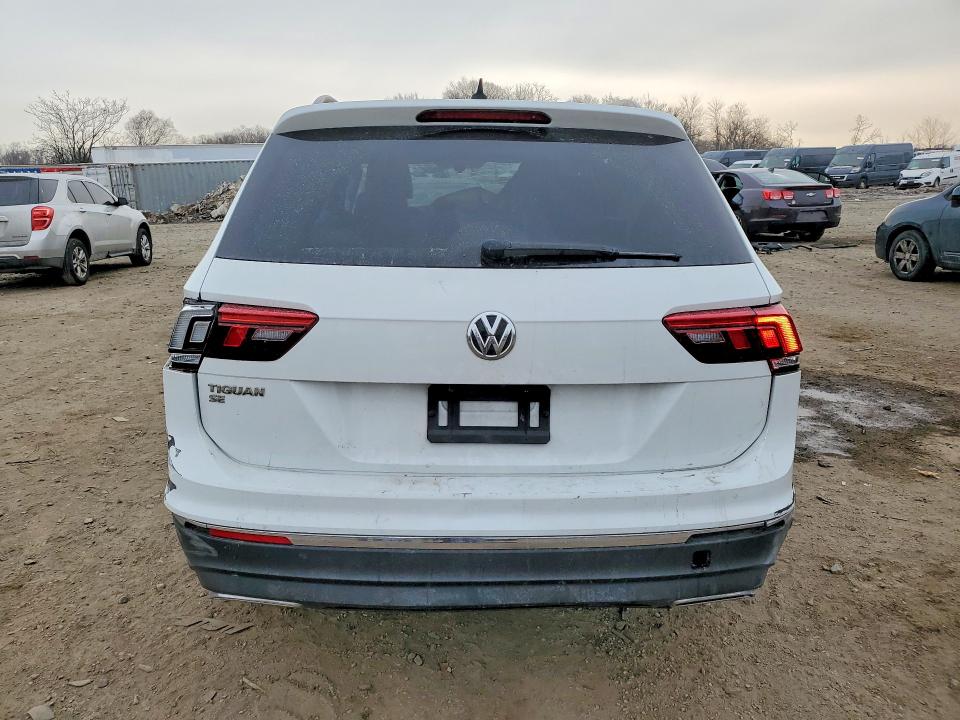 2021 Volkswagen Tiguan მანქანა იყიდება აუქციონზე, vin: 3VV3B7AX7MM053942, აუქციონის ნომერი: 53660176