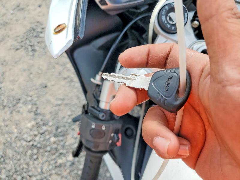Продаж на аукціоні авто 2013 Triumph Motorcycle Daytona, vin: SMTA01YKXDJ574266, номер лоту: 77545455