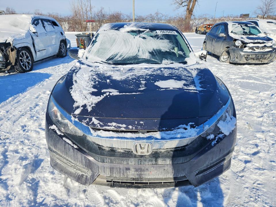 76670425 :رقم المزاد ، 2HGFC2F57HH020772 vin ، 2017 Honda Civic Lx مزاد بيع