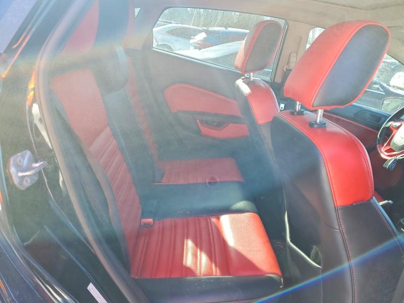 75045655 :رقم المزاد ، 3FADP4FJ5CM127595 vin ، 2012 Ford Fiesta مزاد بيع