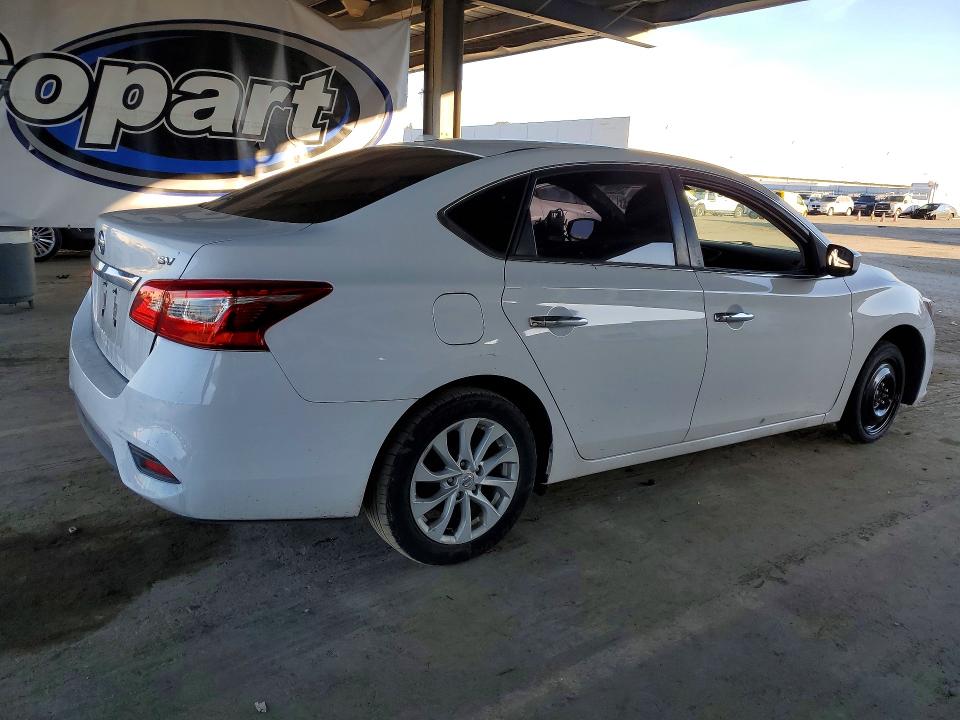 Продаж на аукціоні авто 2018 Nissan Sentra, vin: 3N1AB7AP4JL649407, номер лоту: 75689515