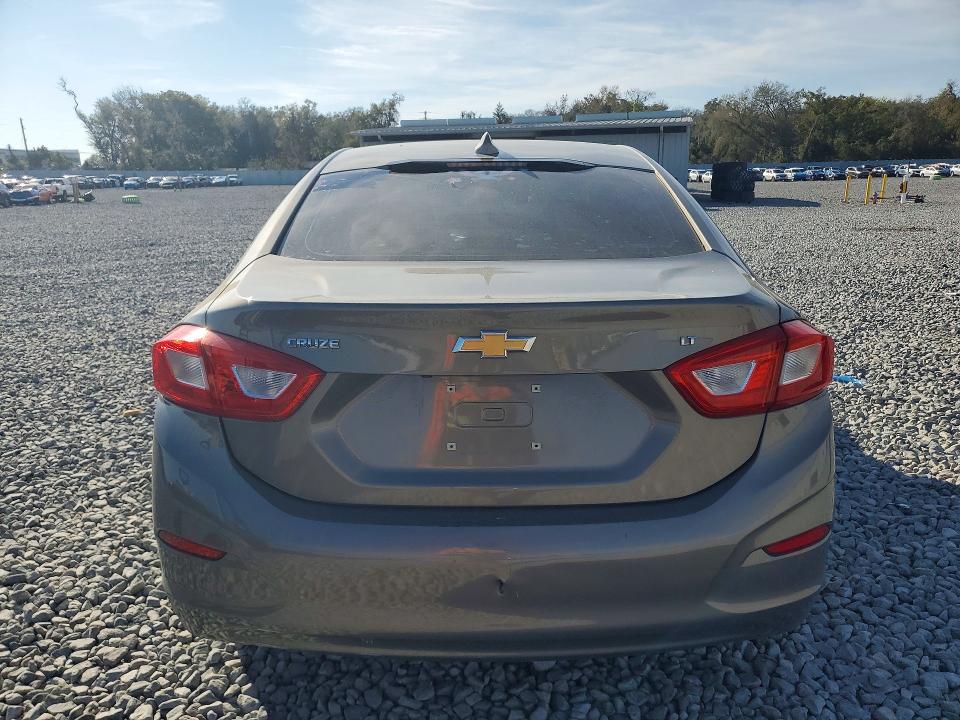 Продаж на аукціоні авто 2017 Chevrolet Cruze, vin: 1G1BE5SM2H7177698, номер лоту: 56947876