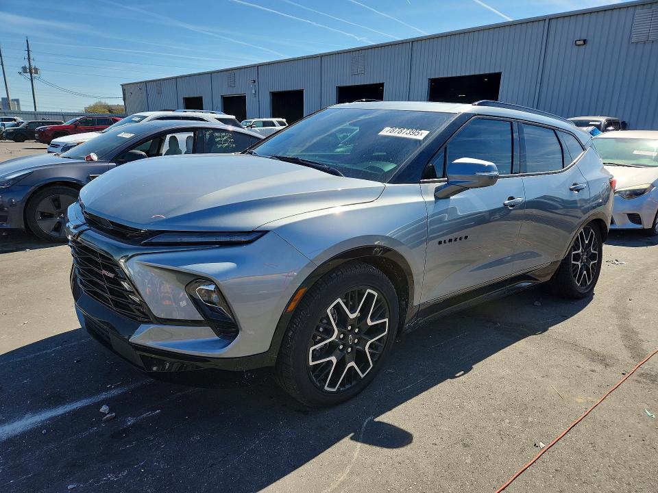 2025 Chevrolet Blazer მანქანა იყიდება აუქციონზე, vin: 3GNKBERS4SS110167, აუქციონის ნომერი: 78787395