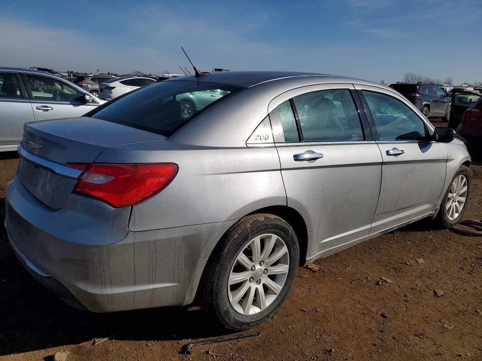 76559845 :رقم المزاد ، 1C3CCBCG4EN192904 vin ، 2014 Chrysler 200 مزاد بيع