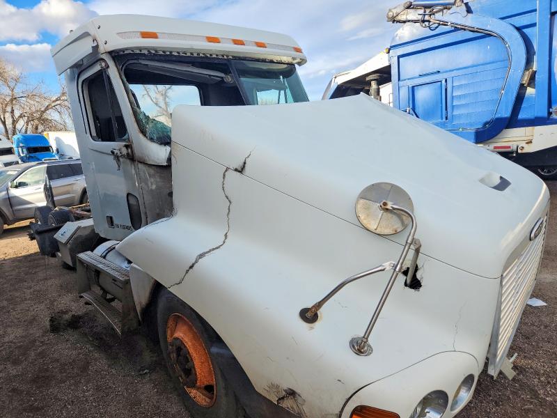 Продажа на аукционе авто 2000 Freightliner Conventional, vin: 1FUYSSEB5YLB74915, номер лота: 77254525