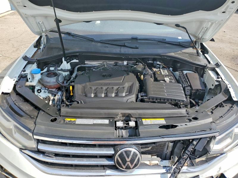 2022 Volkswagen Tiguan მანქანა იყიდება აუქციონზე, vin: 3VV4B7AXXNM137212, აუქციონის ნომერი: 77075285