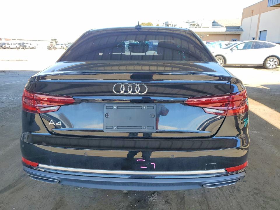 2019 Audi A4 მანქანა იყიდება აუქციონზე, vin: WAUHMAF47KN005352, აუქციონის ნომერი: 79552725