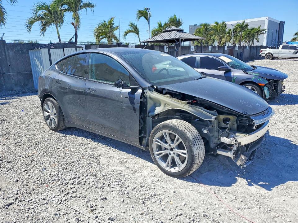 78534525 :رقم المزاد ، 7SAYGDED8RF055718 vin ، 2024 Tesla Model Y مزاد بيع
