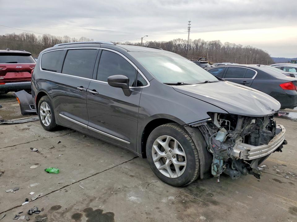 2017 Chrysler Pacifica მანქანა იყიდება აუქციონზე, vin: 2C4RC1EG7HR518800, აუქციონის ნომერი: 77671485