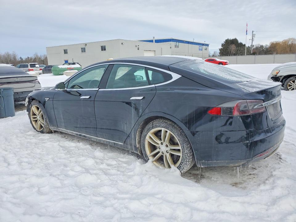 Продажа на аукционе авто 2015 Tesla Model S, vin: 5YJSA1E26FF103665, номер лота: 76369255
