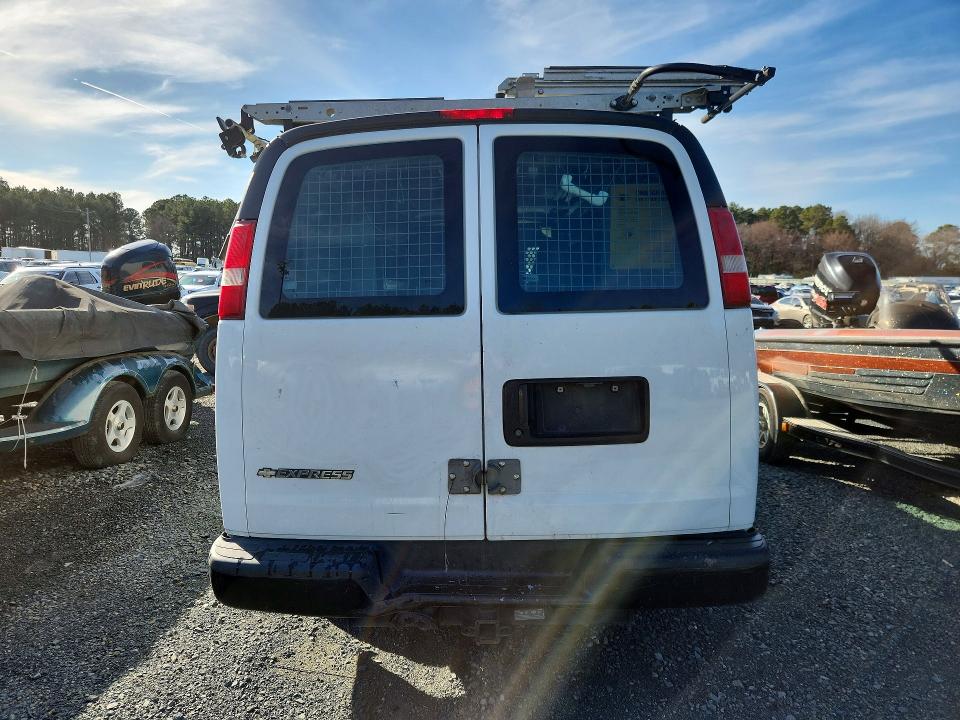 2017 Chevrolet Express G2500 მანქანა იყიდება აუქციონზე, vin: 1GCWGAFF1H1327438, აუქციონის ნომერი: 74637705
