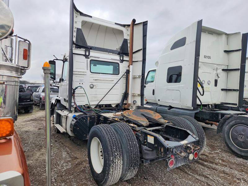 2017 Volvo Vnl მანქანა იყიდება აუქციონზე, vin: 4V4N39TG6HN988043, აუქციონის ნომერი: 77530365