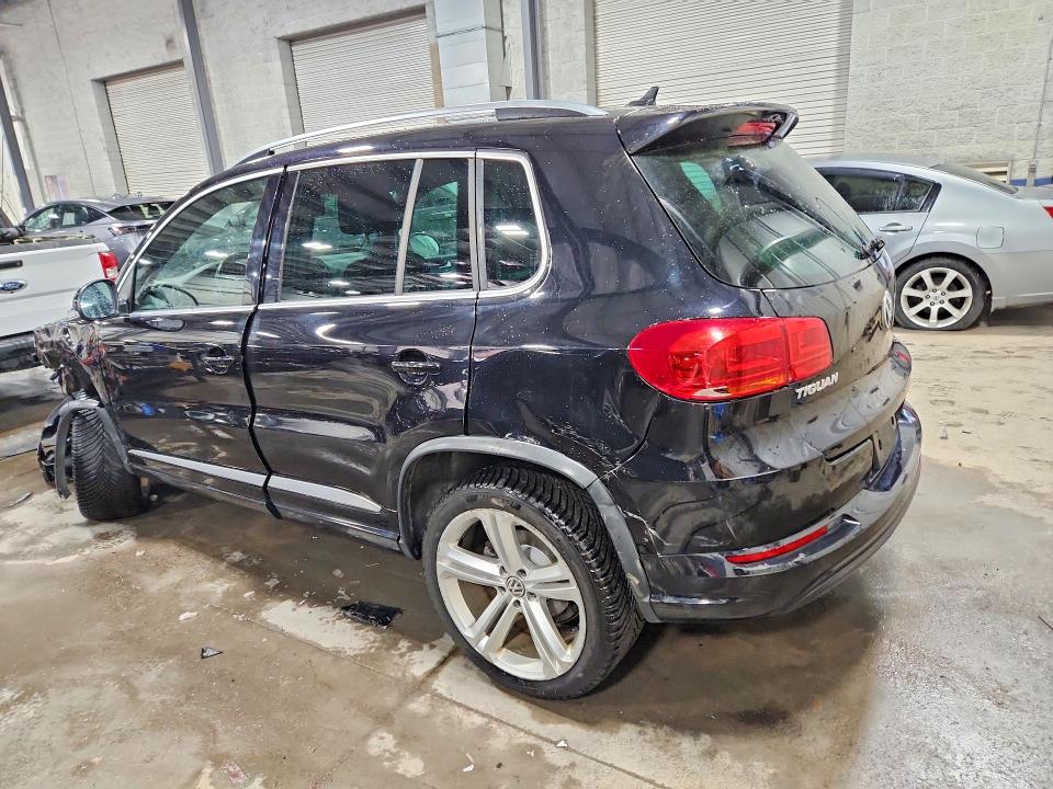 2016 Volkswagen Tiguan მანქანა იყიდება აუქციონზე, vin: WVGBV7AX3GW092531, აუქციონის ნომერი: 75860215