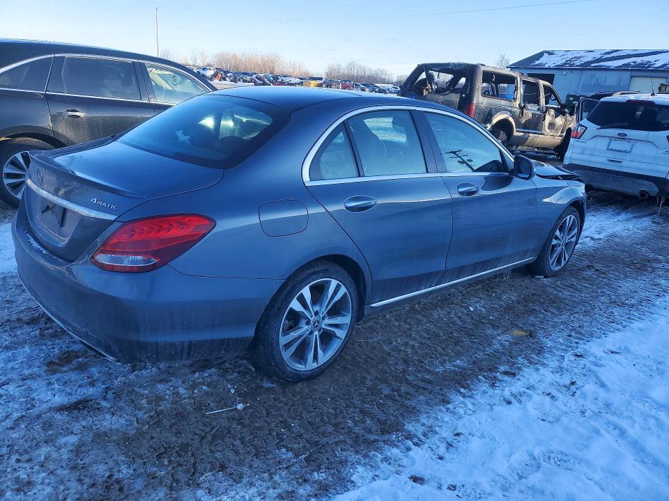 Продажа на аукционе авто 2018 Mercedes-benz C, vin: 55SWF4KB6JU281883, номер лота: 75275385