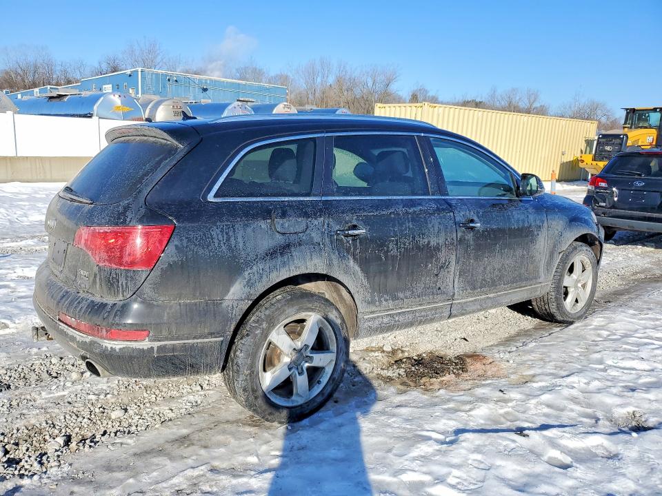 2015 Audi Q7 მანქანა იყიდება აუქციონზე, vin: WA1LGAFE1FD011733, აუქციონის ნომერი: 76889805