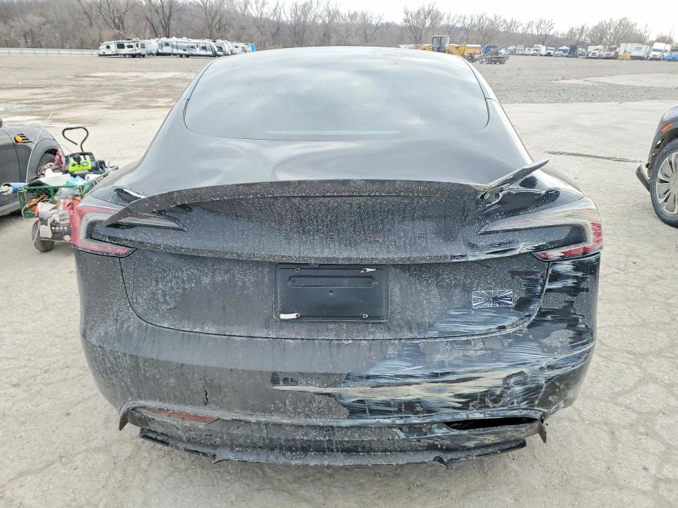 75637575 :رقم المزاد ، 5YJ3E1ET1TF131158 vin ، 2026 Tesla Model 3 مزاد بيع