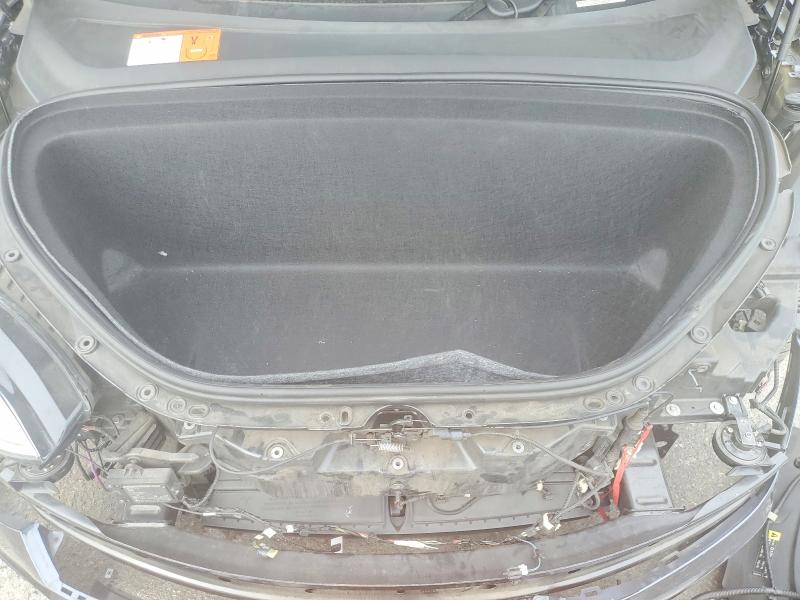 76589295 :رقم المزاد ، 5YJXCAE23JF121193 vin ، 2018 Tesla Model X مزاد بيع