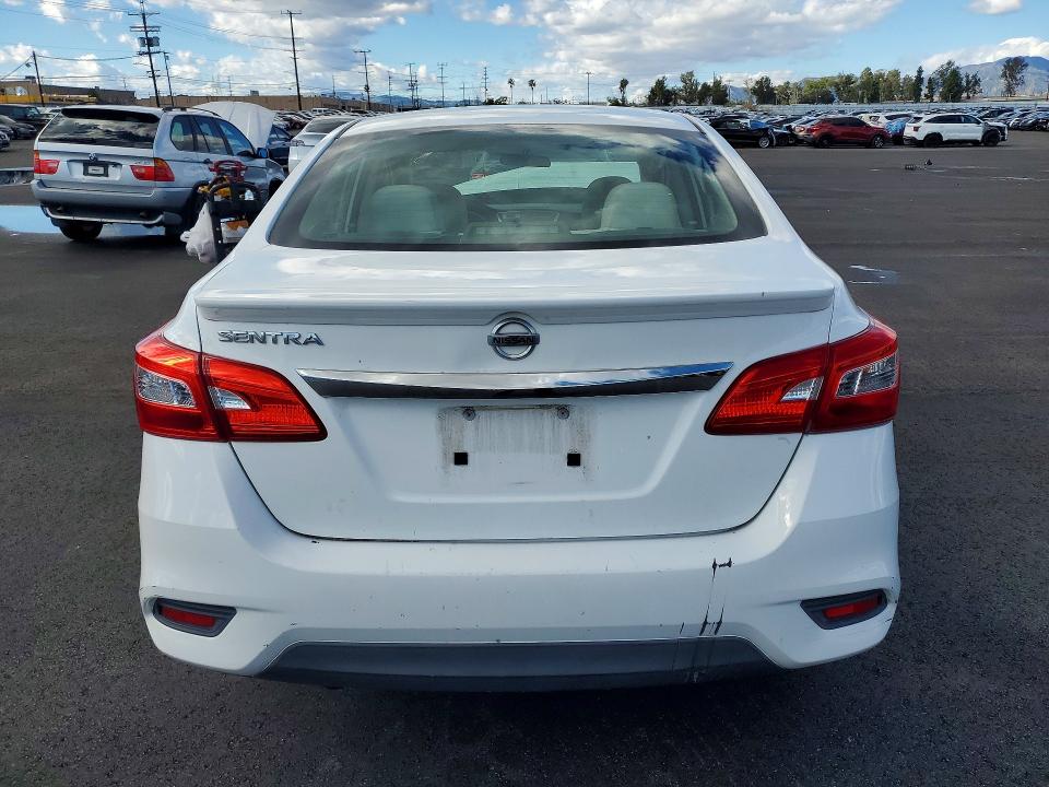 2017 Nissan Sentra მანქანა იყიდება აუქციონზე, vin: 3N1AB7AP1HY304073, აუქციონის ნომერი: 77986205