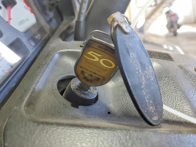 1999 Honda Gl1500 მანქანა იყიდება აუქციონზე, vin: 1HFSC223XXA104556, აუქციონის ნომერი: 78814445