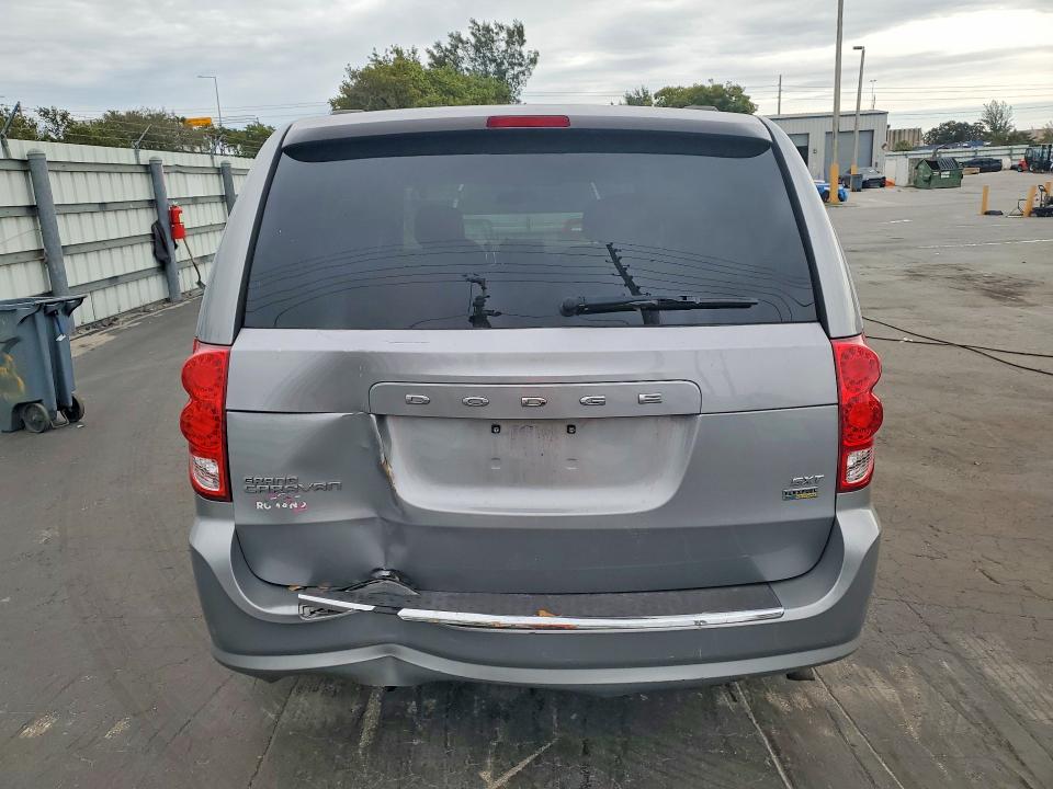 Auction sale of the 2015 Dodge Grand Caravan, vin: 2C4RDGCGXFR549104, lot number: 75934085