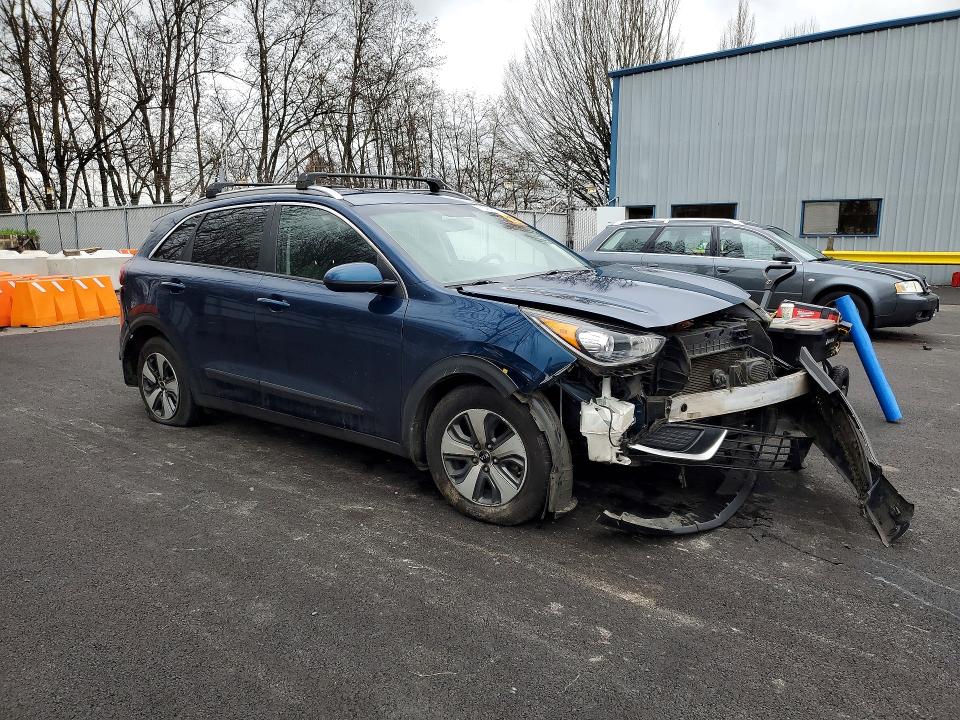 2018 Kia Niro მანქანა იყიდება აუქციონზე, vin: KNDCB3LC0J5205515, აუქციონის ნომერი: 77528115