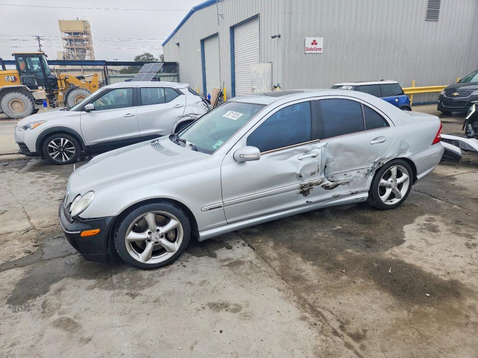 2006 Mercedes-benz C მანქანა იყიდება აუქციონზე, vin: WDBRF52H96E020327, აუქციონის ნომერი: 76717025