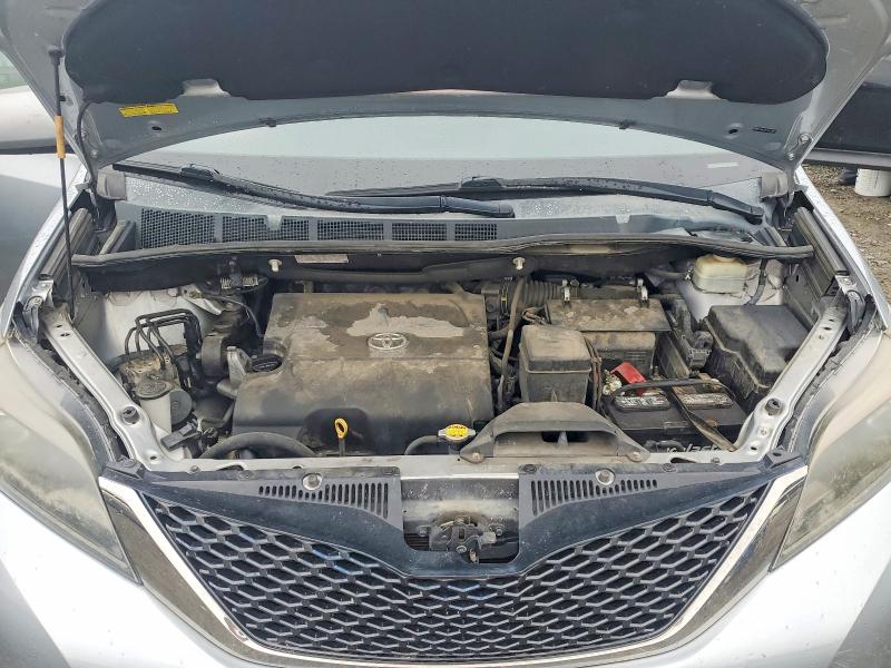 Продажа на аукционе авто 2015 Toyota Sienna, vin: 5TDXK3DC7FS623961, номер лота: 77720495