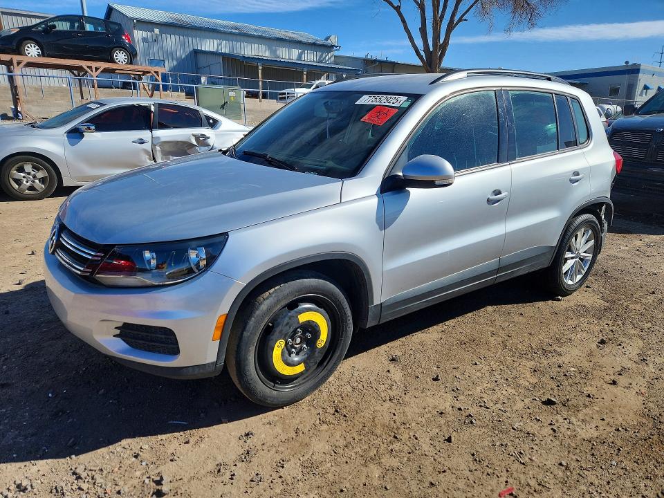 77552925 :رقم المزاد ، WVGAV7AX3HK047500 vin ، 2017 Volkswagen Tiguan مزاد بيع