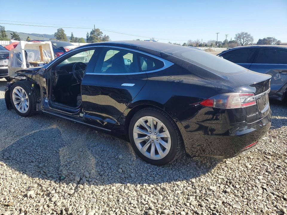Aukcja sprzedaży 2018 Tesla Model S, vin: 5YJSA1E28JF300118, numer aukcji: 75783955