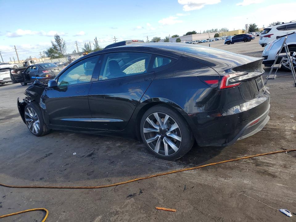 2025 Tesla Model 3 მანქანა იყიდება აუქციონზე, vin: 5YJ3E1EA2SF037027, აუქციონის ნომერი: 75991835