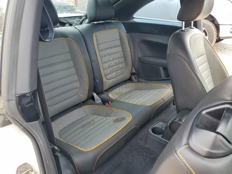 2016 Volkswagen Beetle მანქანა იყიდება აუქციონზე, vin: 3VWS07AT3GM622090, აუქციონის ნომერი: 78897645