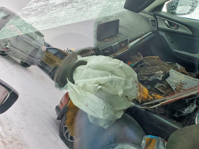 77546035 :رقم المزاد ، 3MZBN1K79JM262234 vin ، 2018 Mazda 3 مزاد بيع