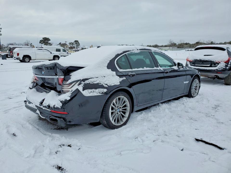 2013 Bmw 750 მანქანა იყიდება აუქციონზე, vin: WBAYE8C55DD134105, აუქციონის ნომერი: 76345075