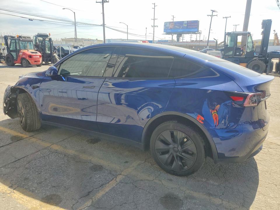 78364345 :رقم المزاد ، 7SAYGDED8RF095264 vin ، 2024 Tesla Model Y مزاد بيع