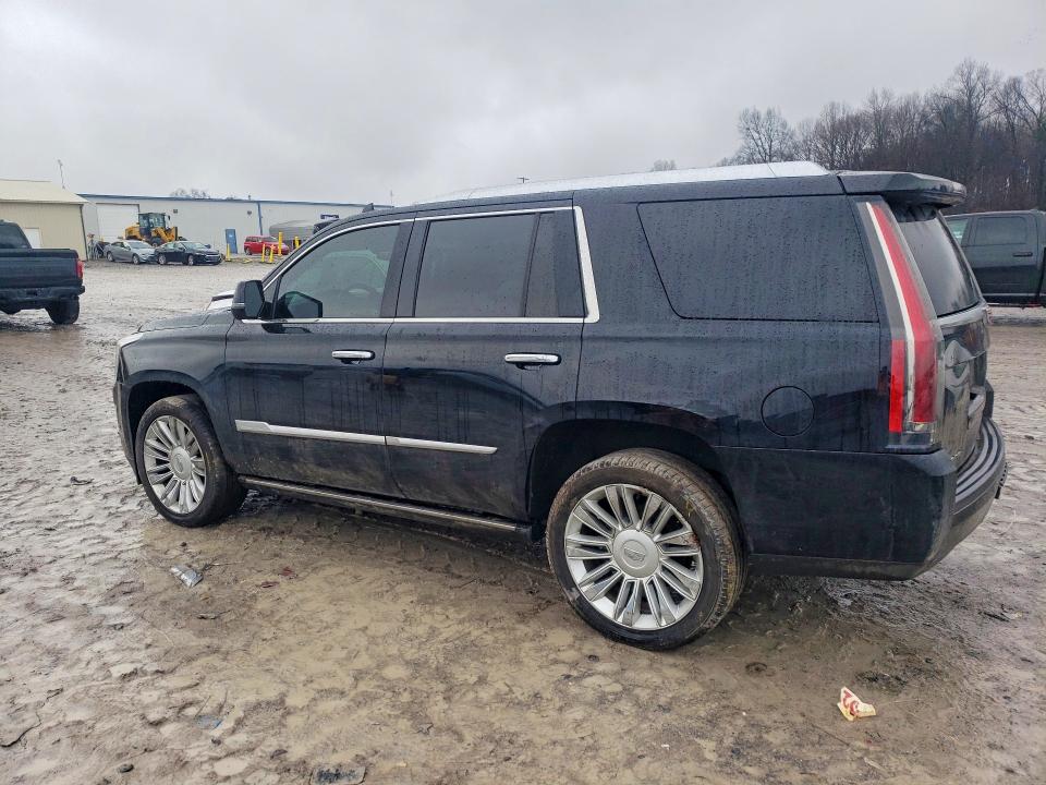 2018 Cadillac Escalade მანქანა იყიდება აუქციონზე, vin: 1GYS4DKJ4JR276926, აუქციონის ნომერი: 75627925