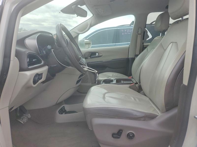 76319645 :رقم المزاد ، 2C4RC1BG9HR560759 vin ، 2017 Chrysler Pacifica مزاد بيع