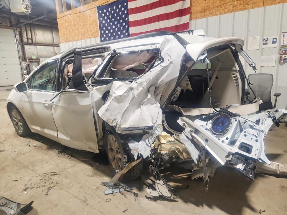 2022 Chrysler Pacifica მანქანა იყიდება აუქციონზე, vin: 2C4RC3BGXNR202352, აუქციონის ნომერი: 75679925