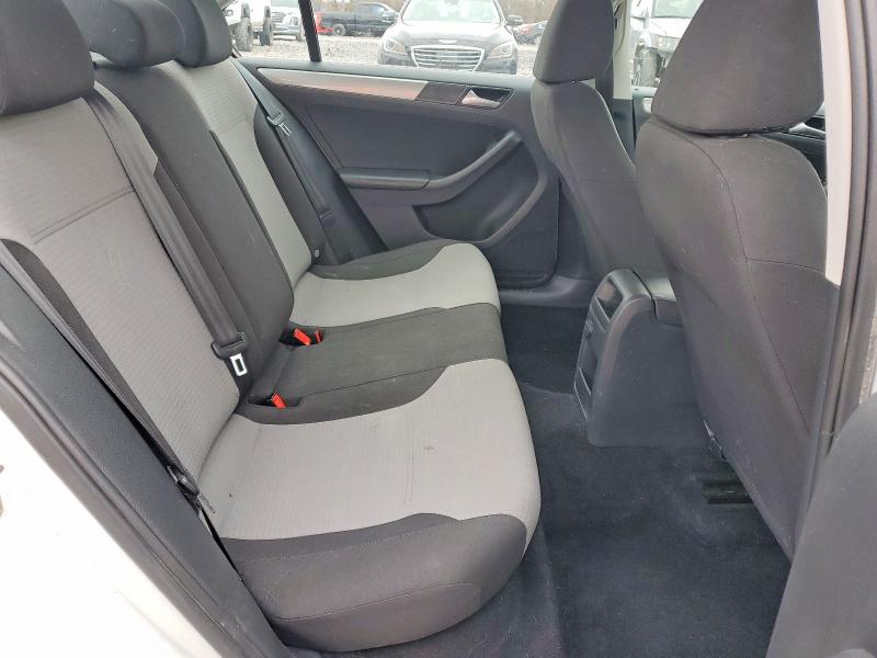 2017 Volkswagen Jetta მანქანა იყიდება აუქციონზე, vin: 3VW2B7AJ7HM386182, აუქციონის ნომერი: 77703215