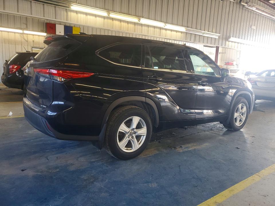 77548525 :رقم المزاد ، 5TDBZRBH6MS115419 vin ، 2021 Toyota Highlander مزاد بيع